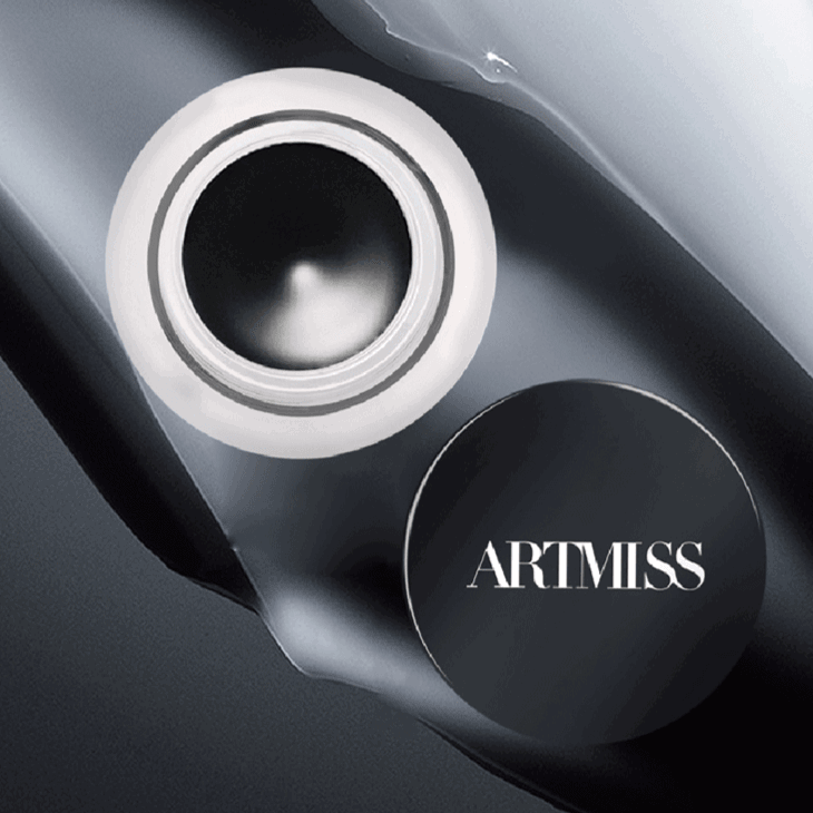 Black Water Soluble Eyeliner - 2BMAGIC